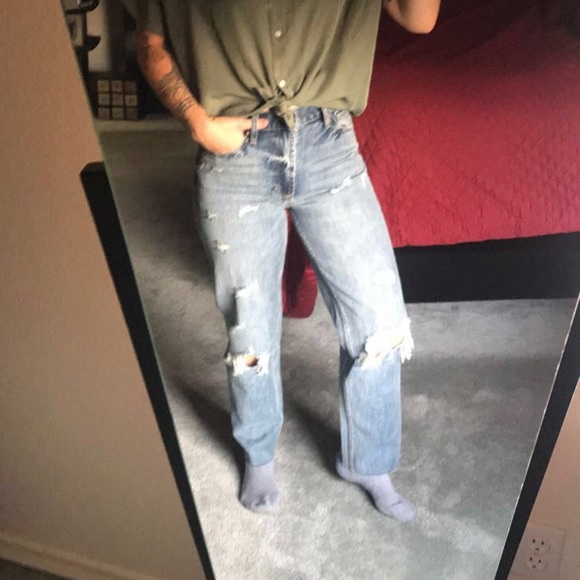 “Rigid Mom Jeans” - Picture 3 of 4